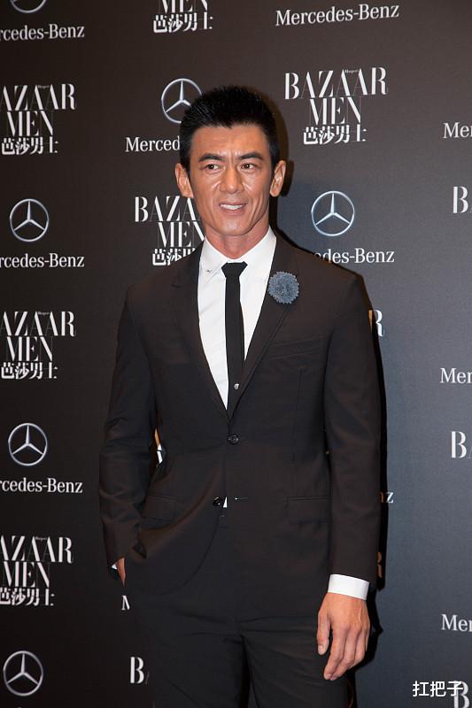 『特种兵』他曾是郑伊健的保镖,在最穷时妻子嫁给他,如今是银幕“特种兵王”