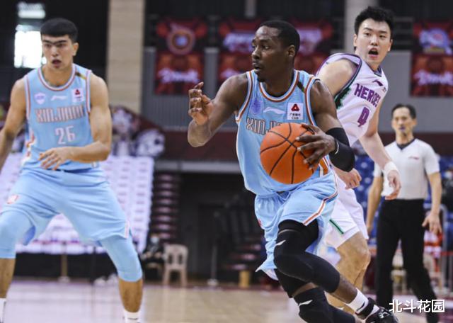 辽宁男篮|幸福来了!辽宁的努力震撼对手,修成正果与全华班同组