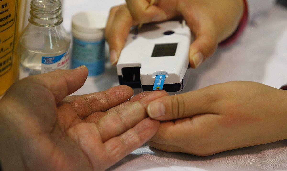 [血糖]糖友们：若不想血糖飙升，这4种水果，最好“嘴下留情”