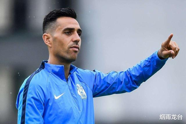 扎哈维|扎哈维完成荷甲首秀,坦言与富力关系彻底闹翻,不会再考虑来中超
