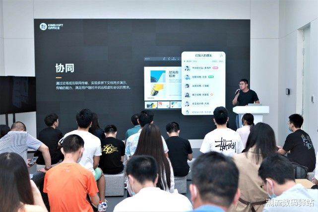 「EMUI」华为EMUI11系统再传新消息，49款旗舰可升级，主界面首次被被曝光
