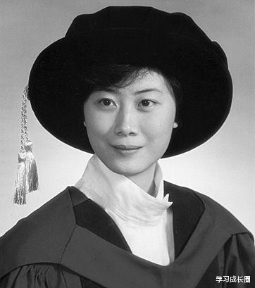 『高校』我国最年轻的美女院士，年近60气质不凡，本科毕业高校比清北还牛