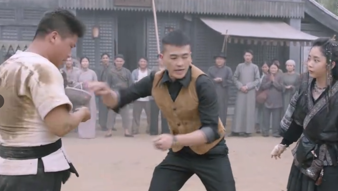 #谭松韵#《民初奇人传》“寡道人”谭松韵帅不过三秒，全靠女主光环撑场？