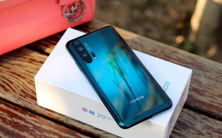 4G|降价后仅售1999元，荣耀老4G旗舰手机，现在是否值得购买？