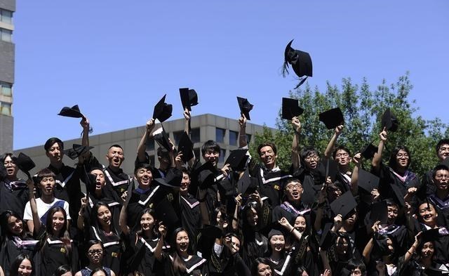 「主任科员」本科考公务员和研究生考公务员有何不同?4层剖析让你不再纠结