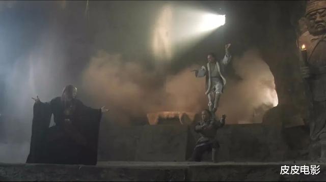 「林岭东」季天笙被封杀前,拍的最后一部武侠片,片中女主角李若彤牺牲很大