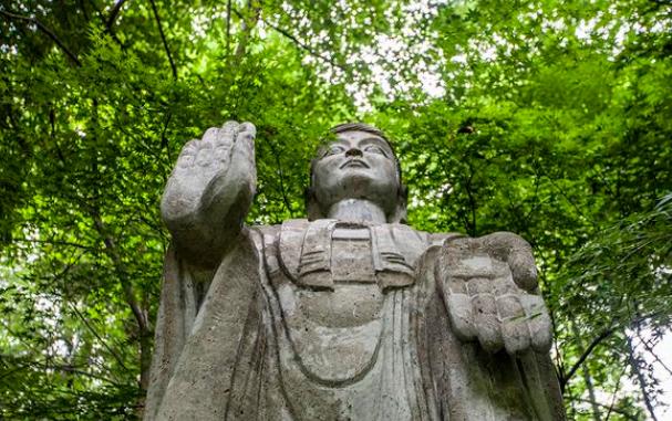 灵隐寺▲最霸道景区，游览1圈要买2次门票，但游客不减反增