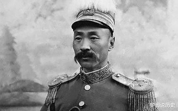 「胡大海」中国近代十大武术高手：李小龙仅排第十，前一名恐怕无人敌