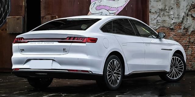 红旗汽车|红旗汽车的技术在什么水平上呢?