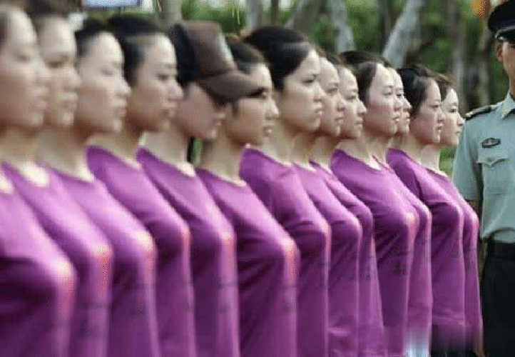 「」假如女兵在服兵役期间，意外怀孕了，会怎么处理？