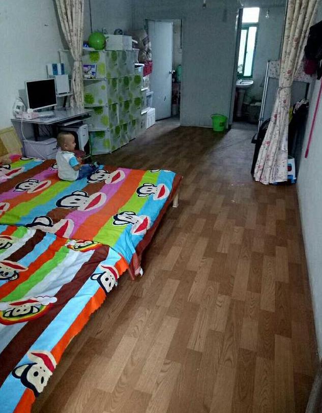 「结婚」晒晒我的婚房，厨房巴掌大，厕所很怀疑人生，3米宽的大床你见过吗？