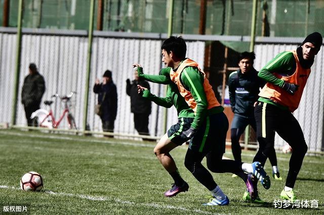 北京国安@效率不俗但被中超国安忍痛放弃,离队后状态下滑明显,现临近退役