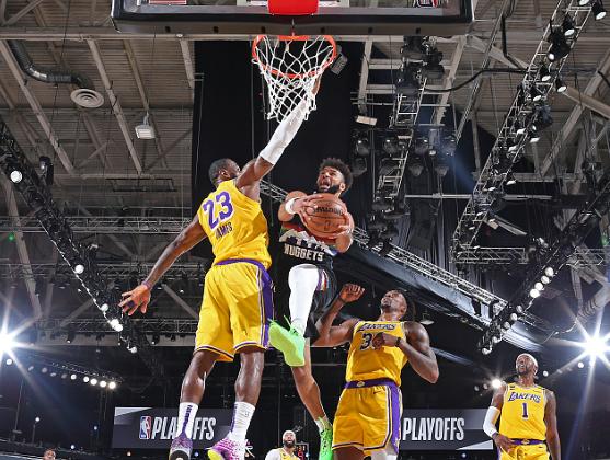 勒布朗·詹姆斯|湖人3-1领先后，詹姆斯送给默里9个字，听听杨毅 王猛怎么说