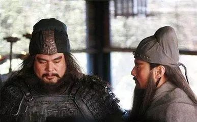 张飞|张飞和赵云谁更厉害？从这个人转身的时候，就已经有了答案