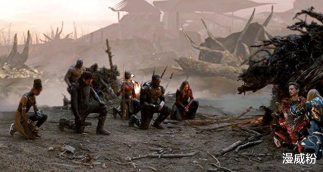 『漫威』盘点漫威7大删减片段，洛基曾举起雷神锤，并登基成王？