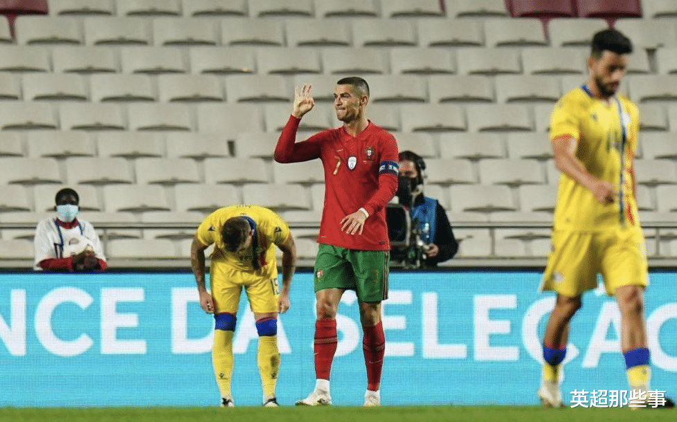 C罗|C罗一夜刷爆3大纪录！轰第102球+国家队100胜，率队7-0横扫