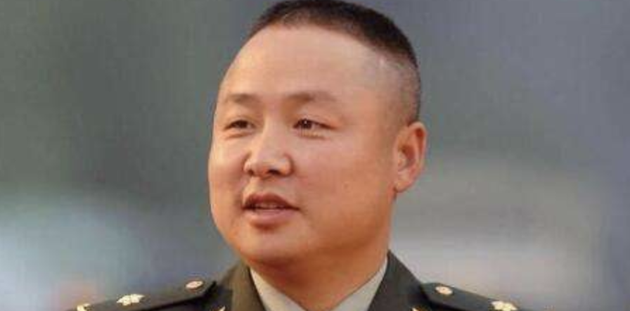 三德子|同样是饰演“三德子”：一个身价过亿娶娇妻，另一个不声不响拿“影帝”