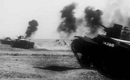 淮海战役|淮海战役第二阶段期间，我军与国军血拼，周围的军队都目瞪口呆