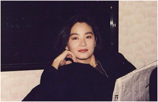 林青霞|“娃娃影后”：因烂赌败光上亿家产，暴毙遗体发臭无人领，后林青霞出钱安葬