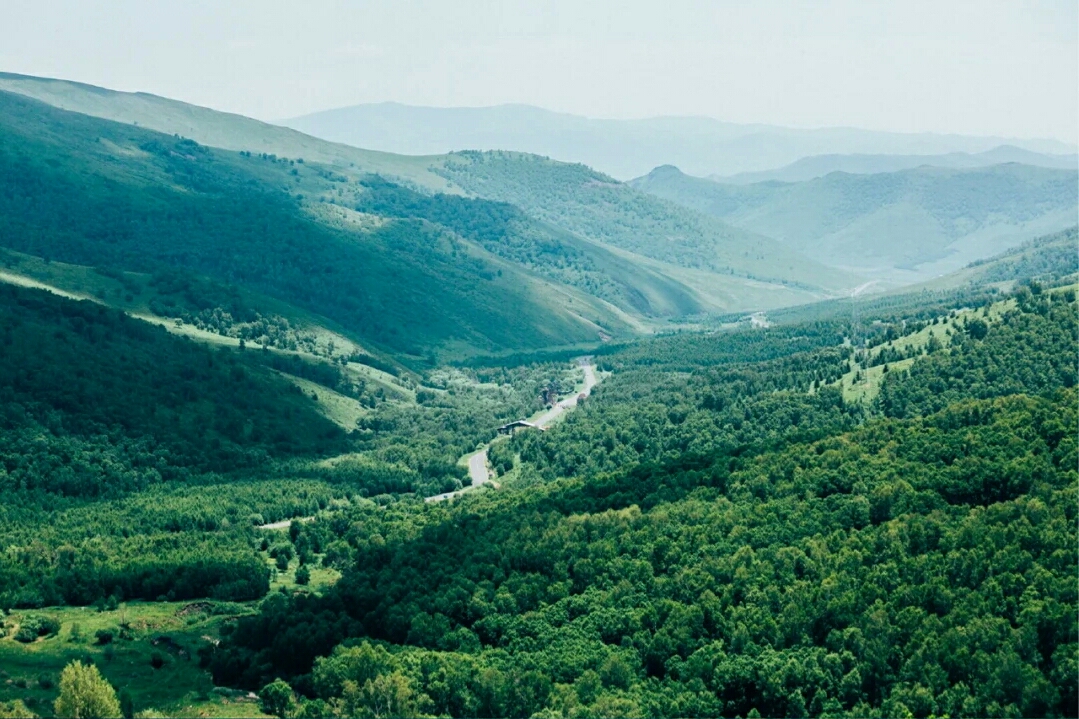 自驾■五一去哪里玩？ 中国最美草原公路, 适合自驾边走边玩！