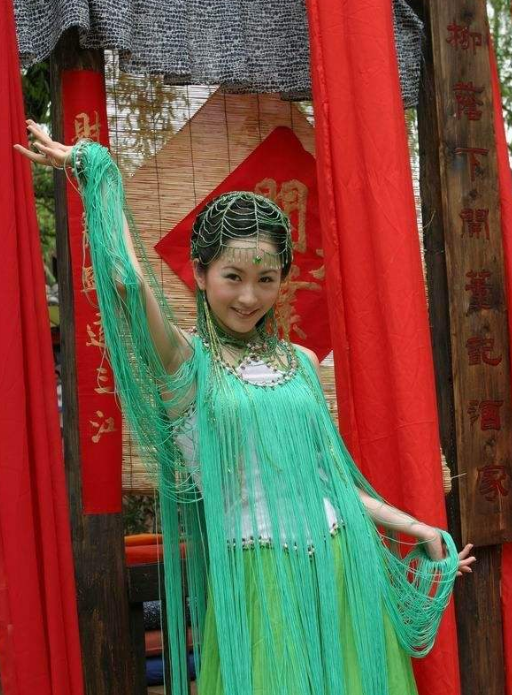 娱乐圈|《欢天喜地七仙女》15年后，7位“仙女”，今只剩3位还活跃在娱乐圈