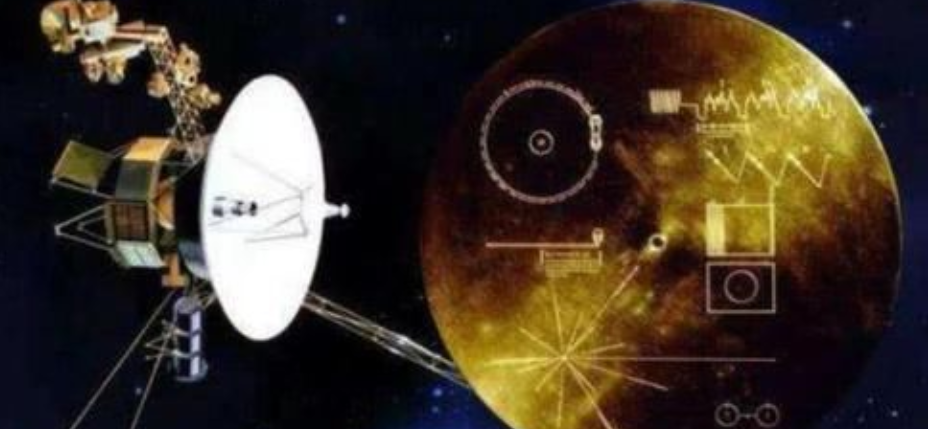 ##旅行者一号在太阳系边缘传回了一张照片，看完后才知道人类有多渺小！