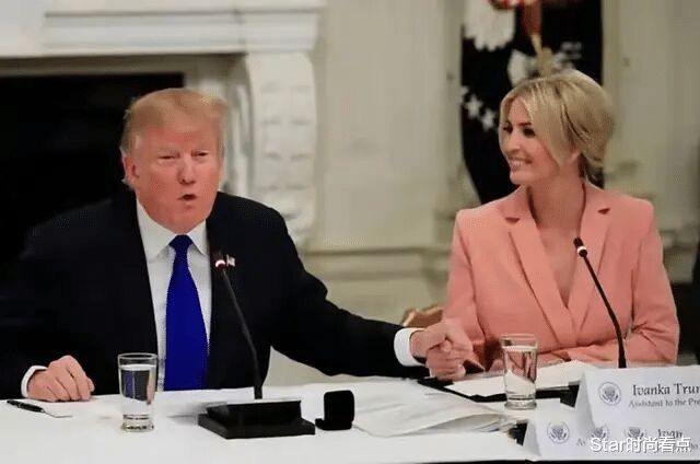 特朗普：特朗普洋娃娃般的孙女曝光，蓝眼睛嘟嘴唇萌化了，主播妈妈颜值高