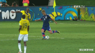 「本田圭佑」32岁任国家队主帅，33岁前往巴西踢球！这位亚洲巨星商业头脑惊人