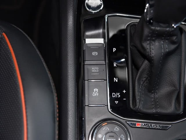 大众途观@大众途观L“降价求量”，21.88万跌至14.42万，叫板哈弗H6