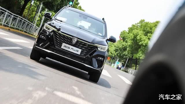 宝马3系■大顶配不到14万的SUV，19英寸轮圈+LED大灯，不香吗！？