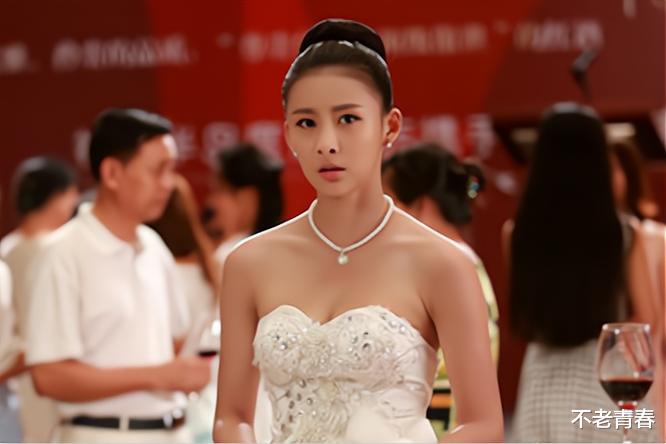 聊斋三|十年前的《聊斋三》，请来了十多位美女主角，萧蔷都黯然失色