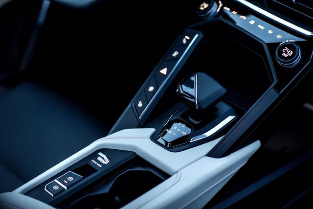 『』领克06：我不想再聊设计了，要不我给大家翻个车吧