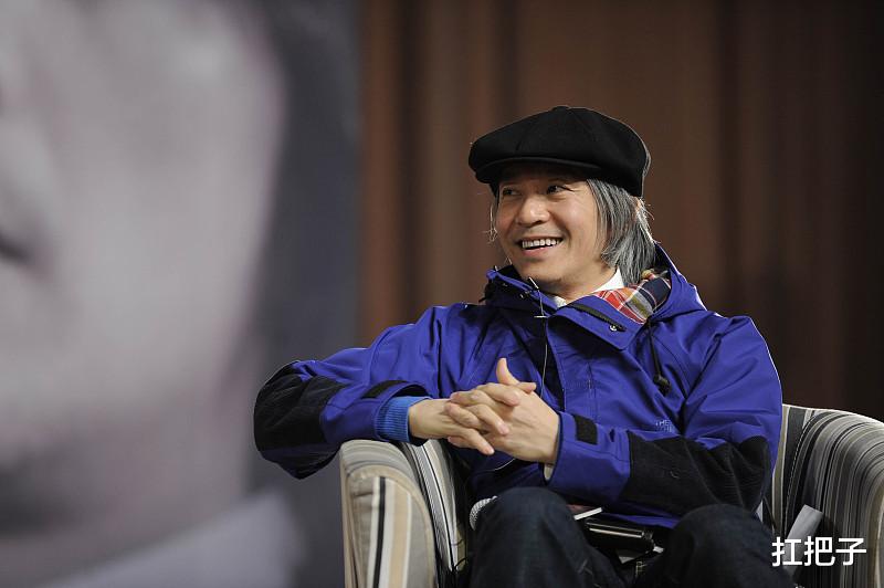周星驰：周星驰7年帮他赚3亿只拿70万，他却说周星驰就像一条“狗”
