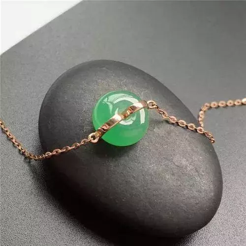 翡翠|你的翡翠真的值钱吗？轩哥带你深挖调水内幕！