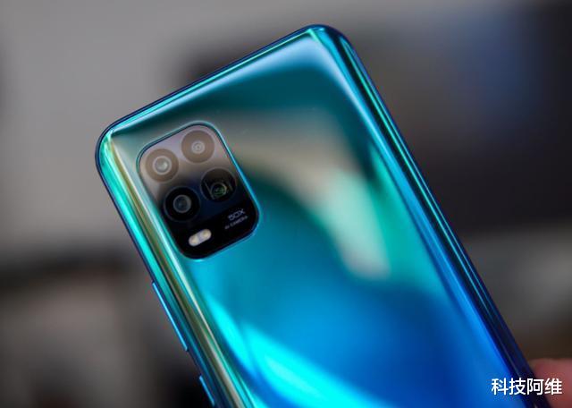 小米科技|从2099元跌至1588元，骁龙765G+6GB，网友：5G手机真不保值！