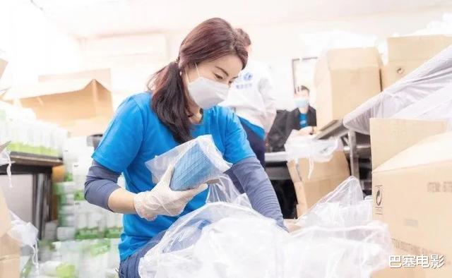 「郭晶晶」疫情下豪门大不同：郭晶晶前线做义工，李嘉欣旅行、黎姿享受生活