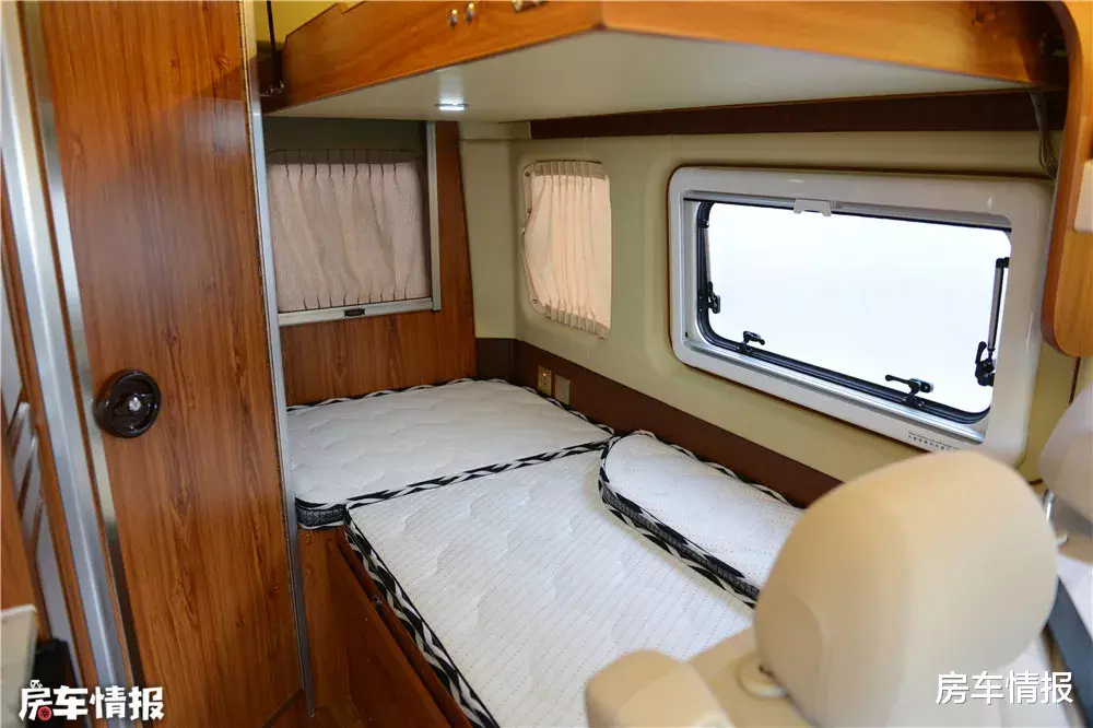 『房车』这款20万级房车不一般，比亚迪48V电路空调随便开，C2本就能驾驶