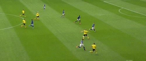 『哈兰德』多特这2000万花的值！19岁哈兰德太全能，最恐怖的是踢球还拼命