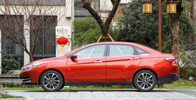 日产轩逸|质量排名第一，销量排名却垫底，这台轩逸的换壳车为何无人识？