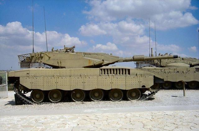 秘鲁|此国向中国采购数辆坦克，阅完兵后就退货，现在又想来买无人机