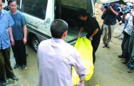 话晴空|13岁女孩遭绑架,罪犯索要100万赎金,事后将女孩活埋