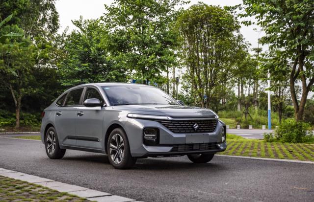 大众汽车|预算7万多,值得买的4款车,一款换标大众,三款国产,最低才5w多