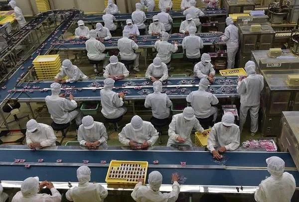 『』在电子厂上班，这三个缺点不改变，一辈子混不出头！