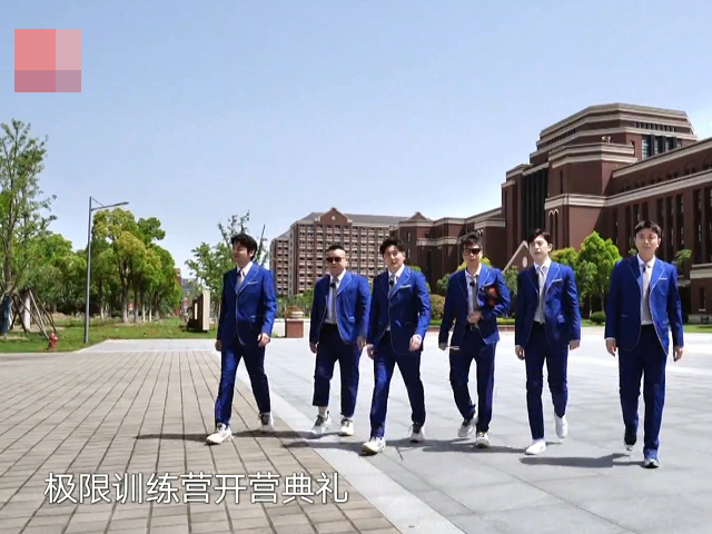 郭京飞▲郭京飞成为《极限挑战》担当？相比之下其他成员有些差距