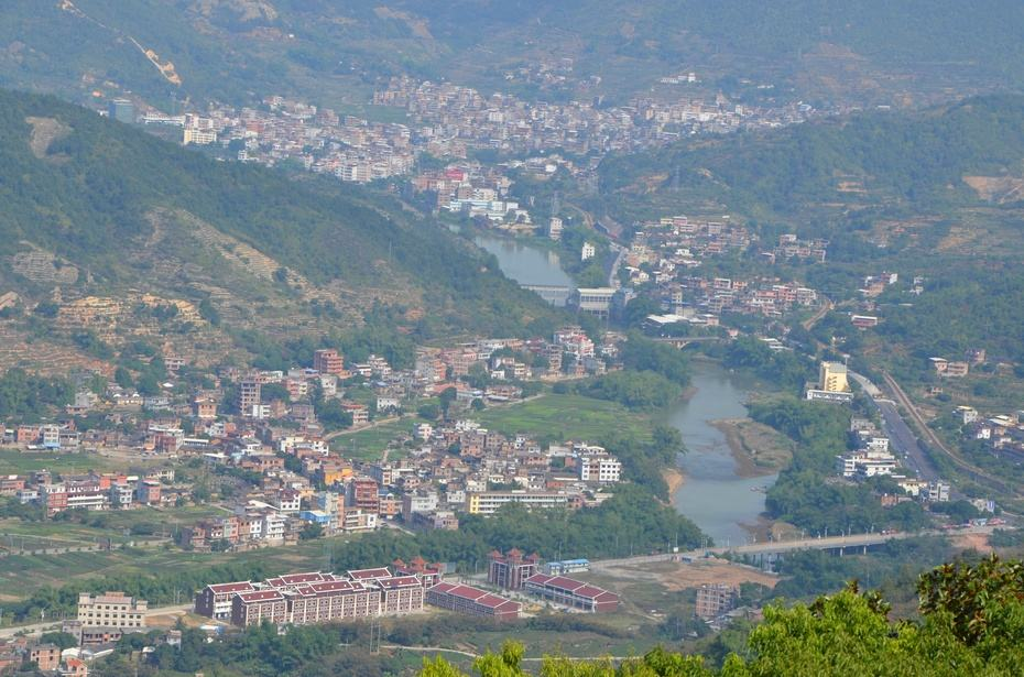 泉州|福建泉州市有一个县，县城建在河谷中，河流在县城转了6个大弯
