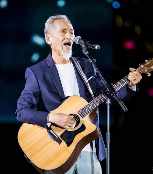 庾澄庆|他74岁参加中国好声音，四位导师无一转身，庾澄庆：我们不配