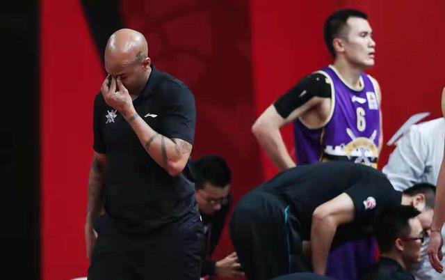 北控男篮|又输球！CBA最强外援也难阻北控失利，马布里遭遇下课危机？