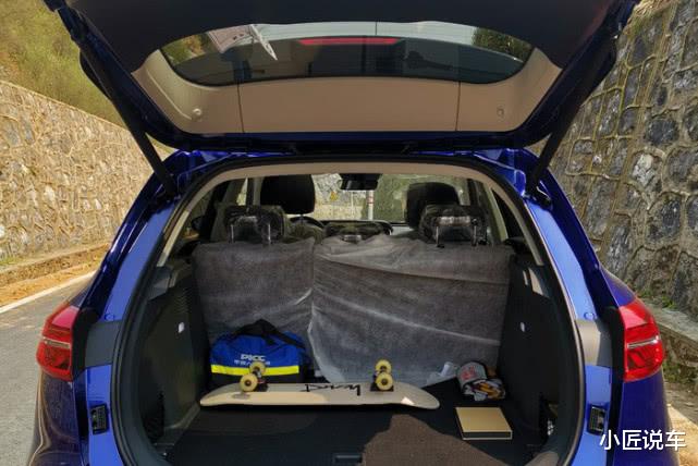 『大众途观』花22.6万提了途观L，半年后再提红旗HS5，车主：差距一目了然！