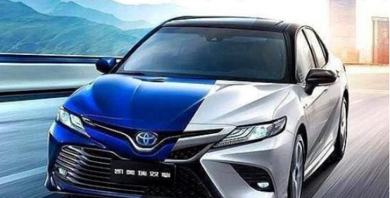 丰田凯美瑞|想买凯美瑞纠结于2.5还是2.0，日常代步有必要上2.5吗？