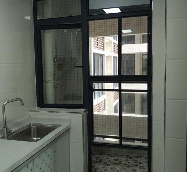 |新房5W硬装效果，粉刷大白墙不吊顶，就差家具的进场直接入住